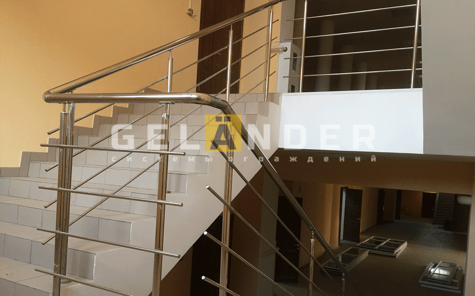Ограждение Лестницы в офисном здании